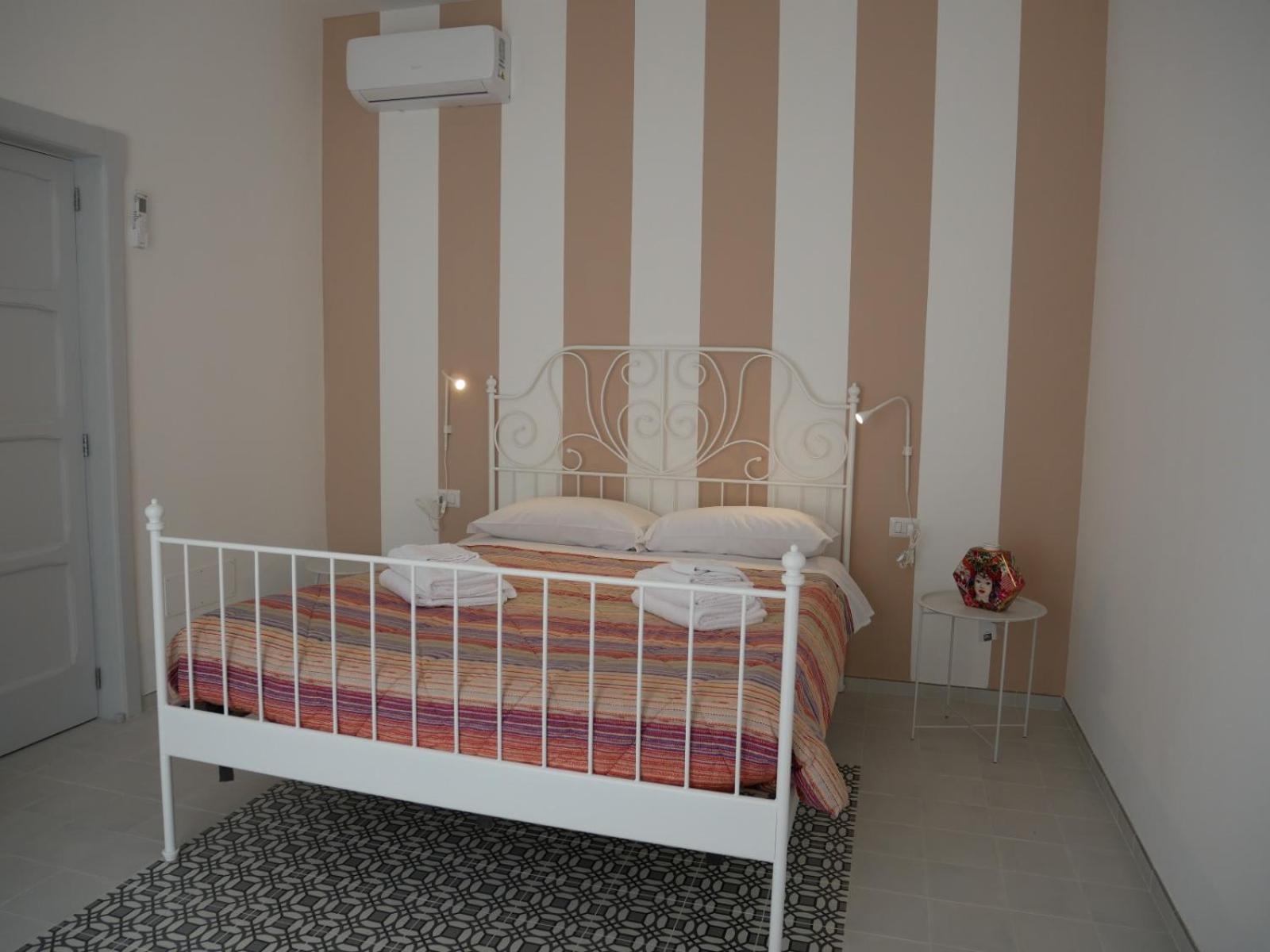 Casa Vacanza B&G Lecce Esterno foto